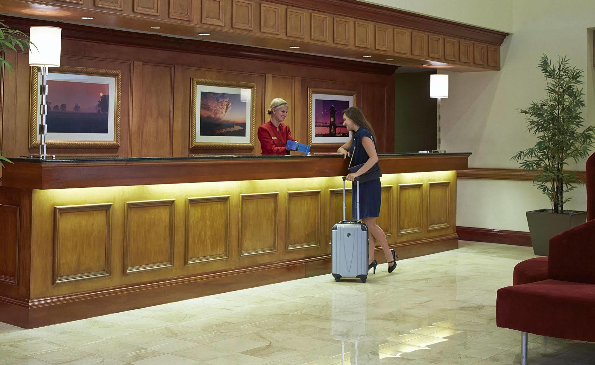 Columbus Airport Marriott Hotel Kültér fotó